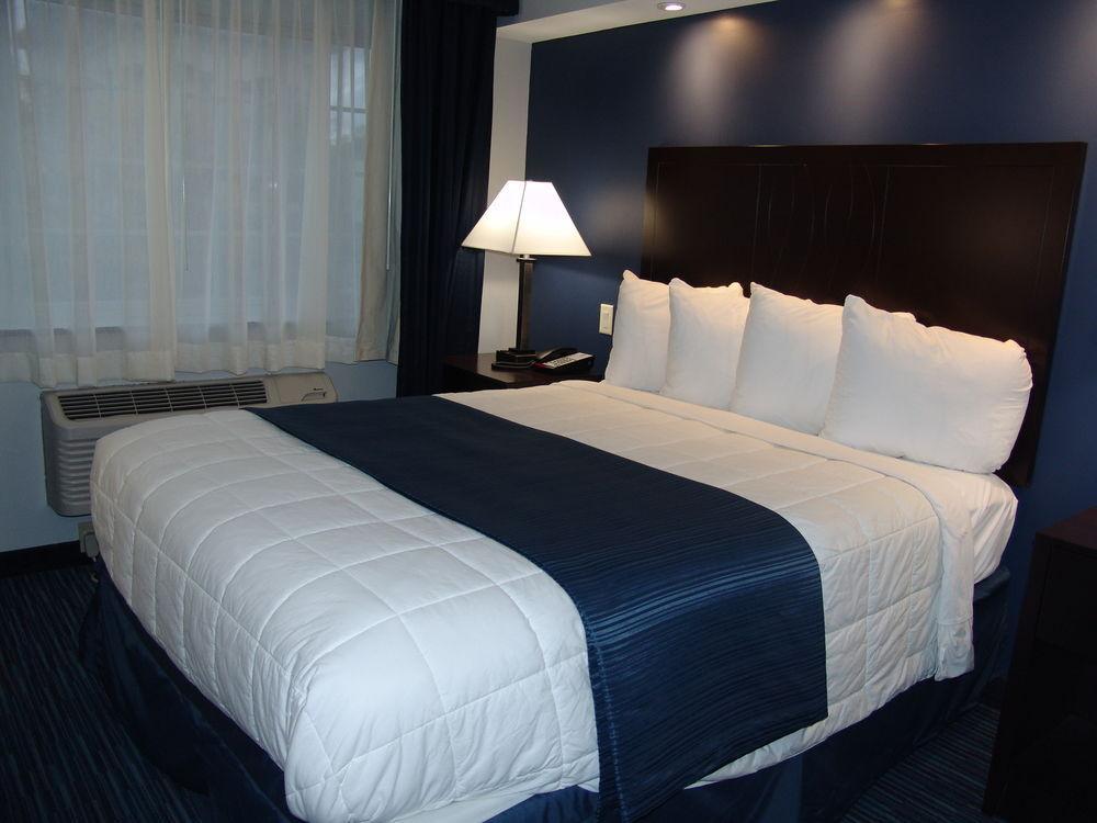 Clarion Pointe Downtown Hotel Syracuse Exterior photo